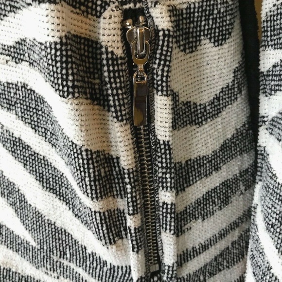 INC White Blk Gold Metallic Zebra Fringe Sweater Zip Pocket Cardigan - Picture 3 of 10